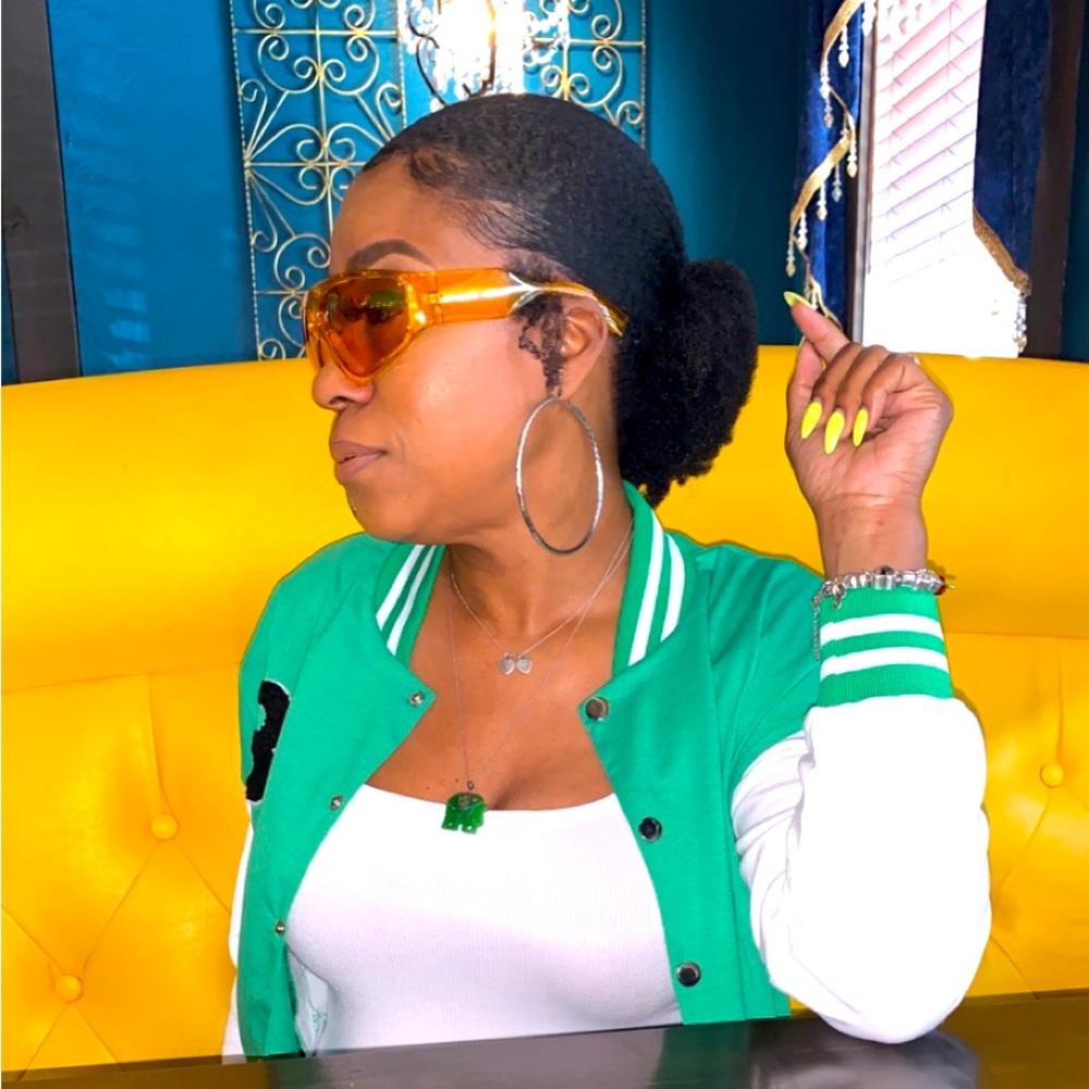 Meet your Posher, Chiffon